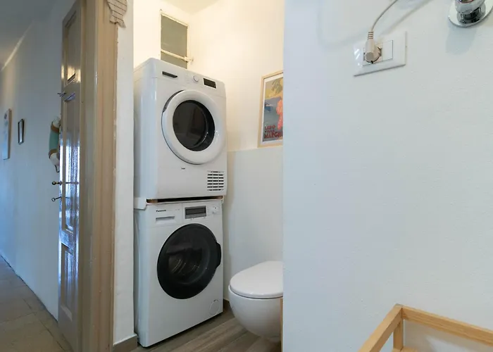 Casa Margherita アパート ヴァレンナ